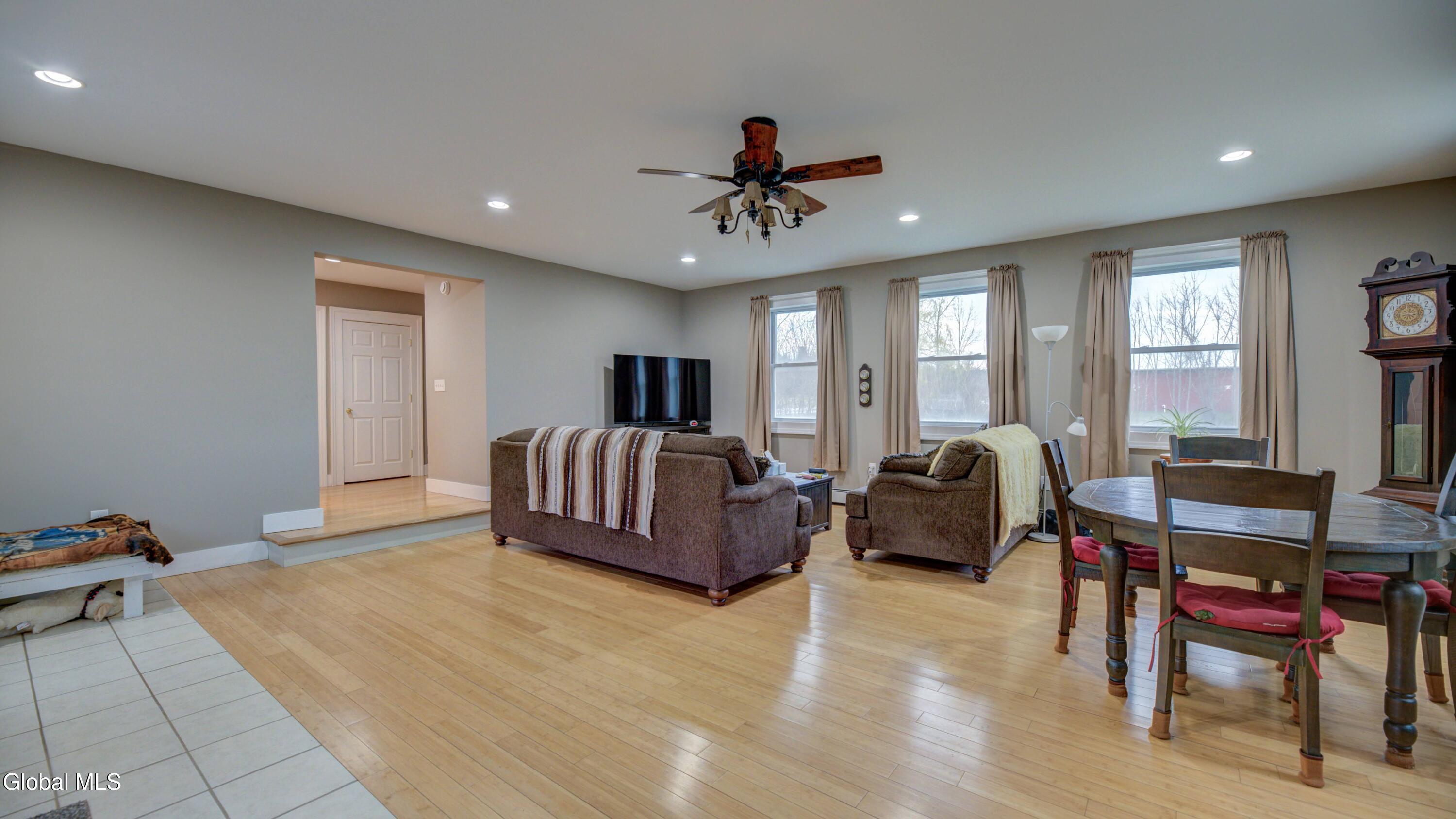 4367 State Highway 30 Esperance NY 12066