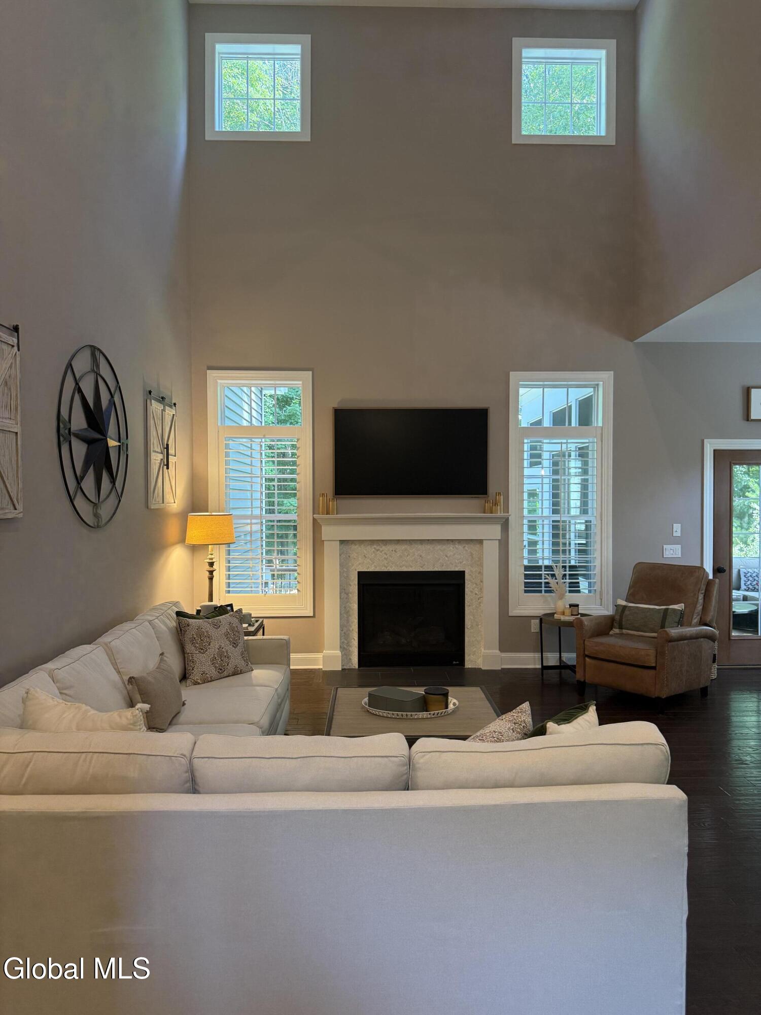 61 Yachtsman Way Malta NY 12020