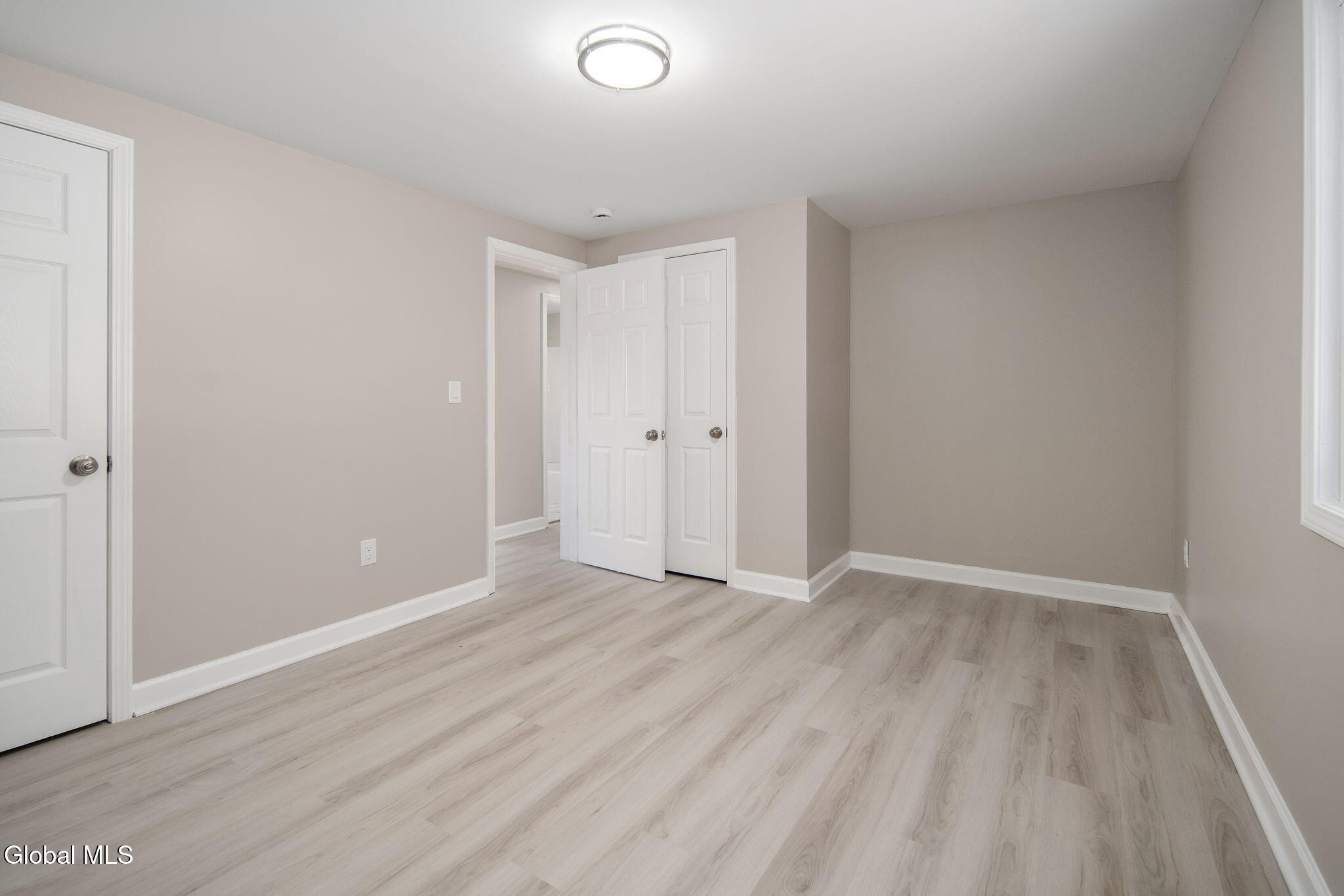 90 Clamsteam Road Halfmoon NY 12065