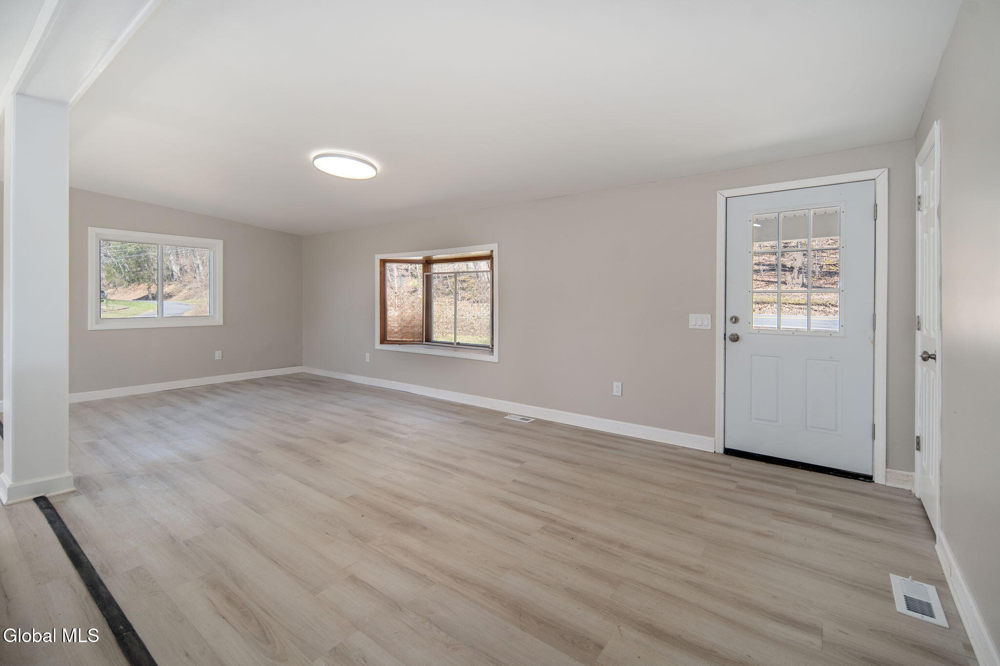 90 Clamsteam Road Halfmoon NY 12065