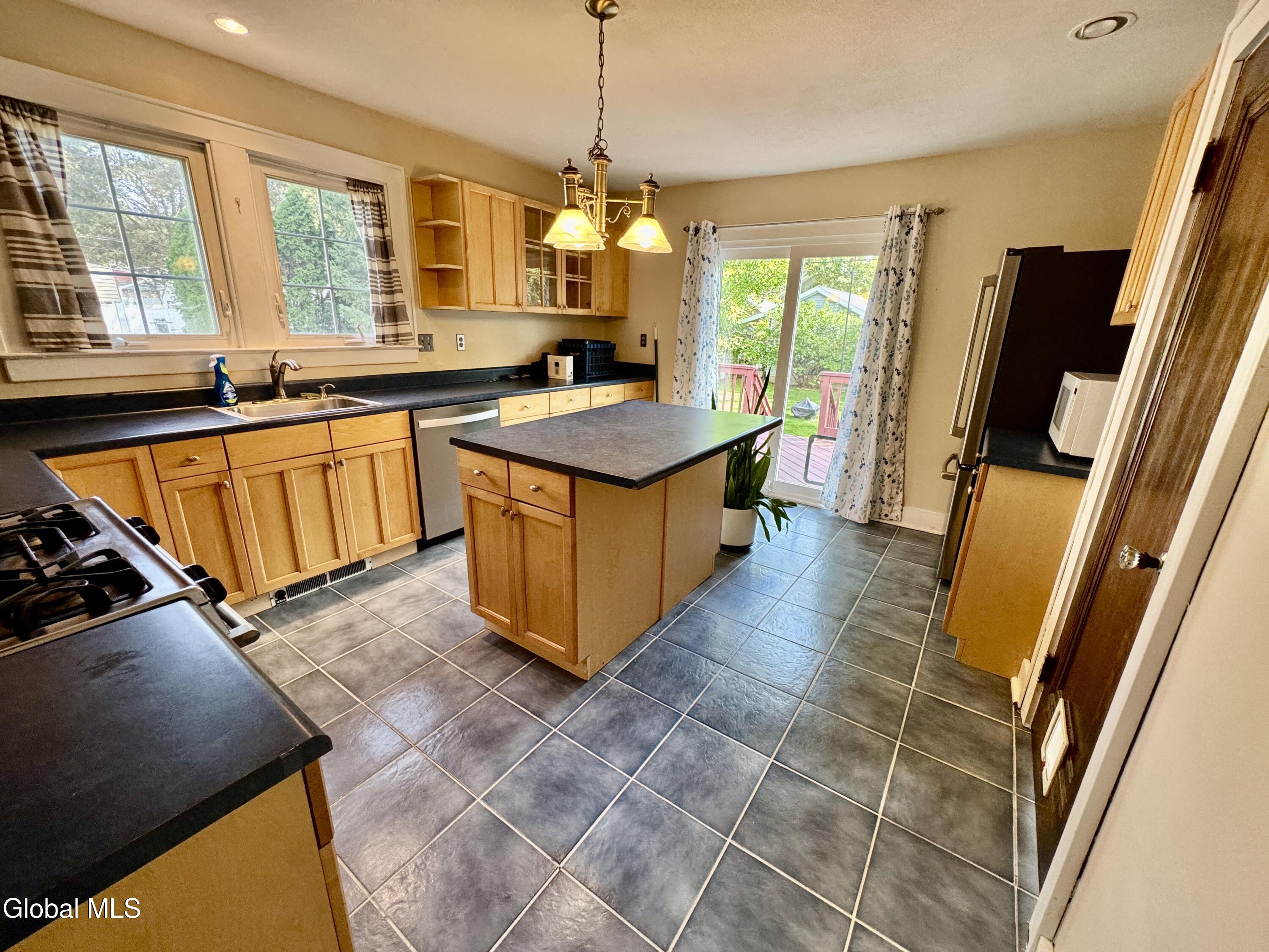 1266 Keyes Avenue Schenectady NY 12309