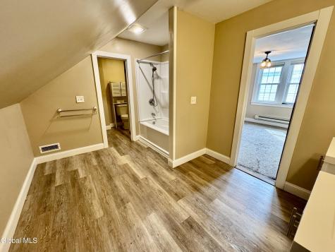 1266 Keyes Avenue Schenectady NY 12309