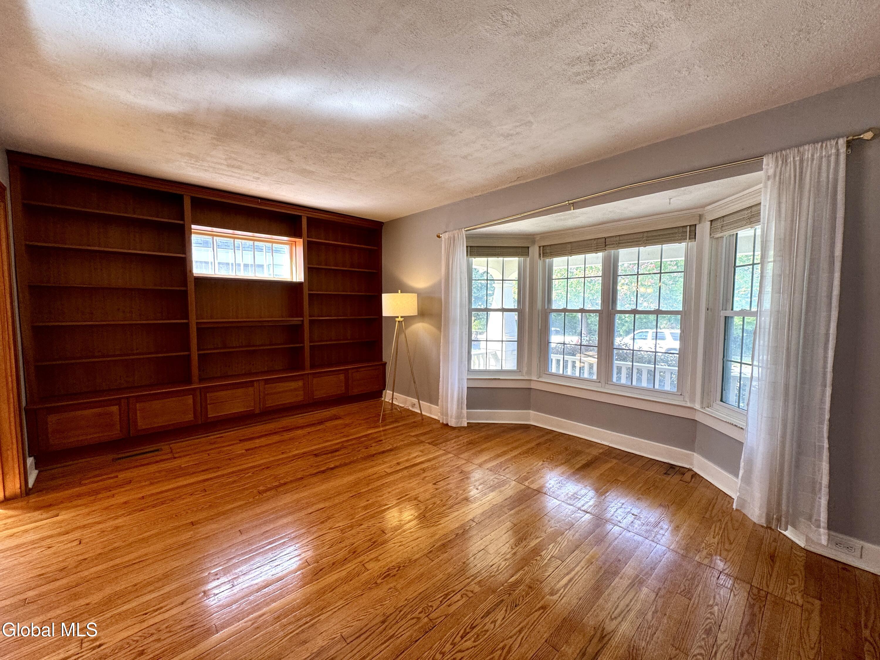 1266 Keyes Avenue Schenectady NY 12309