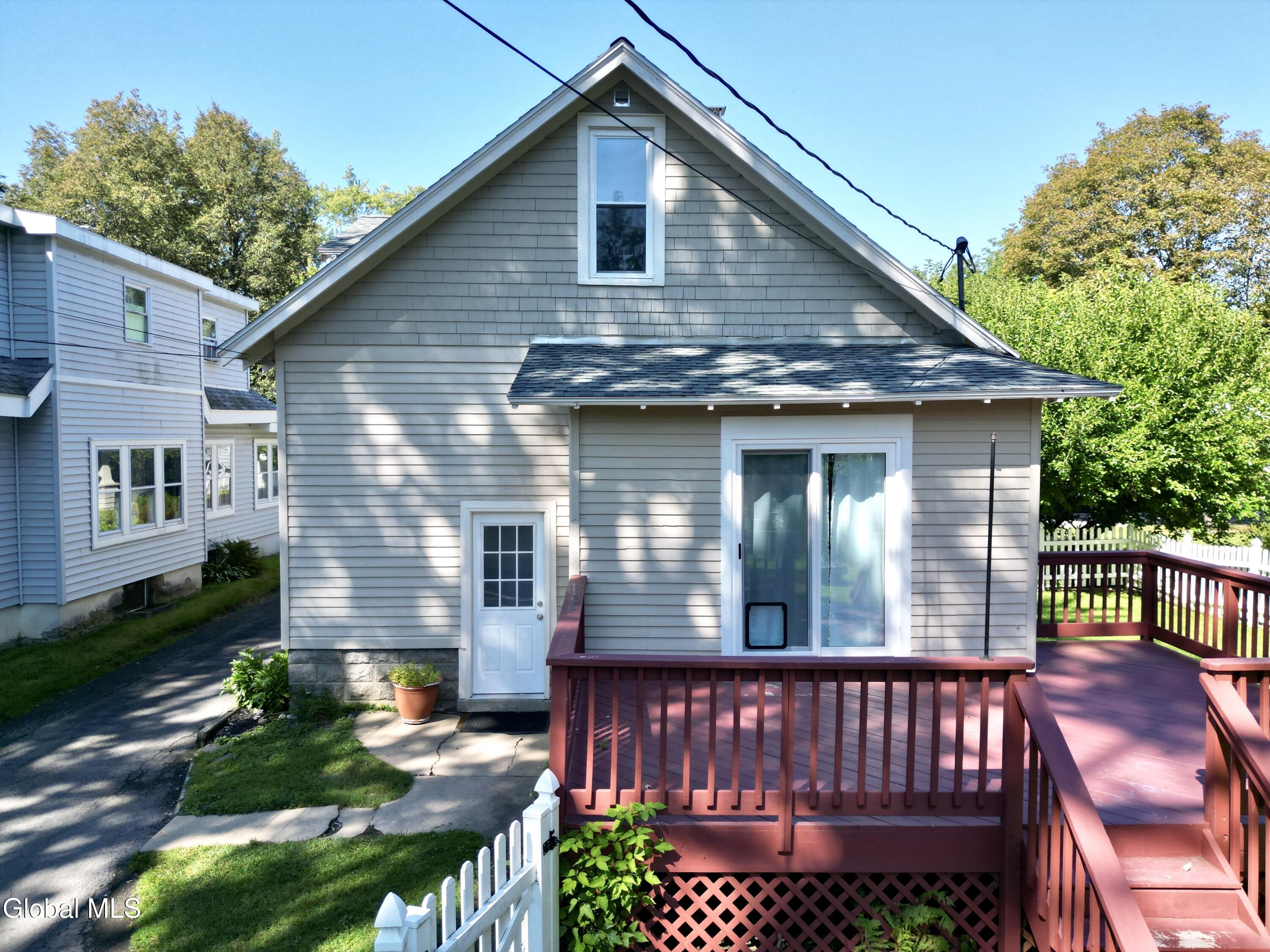 1266 Keyes Avenue Schenectady NY 12309