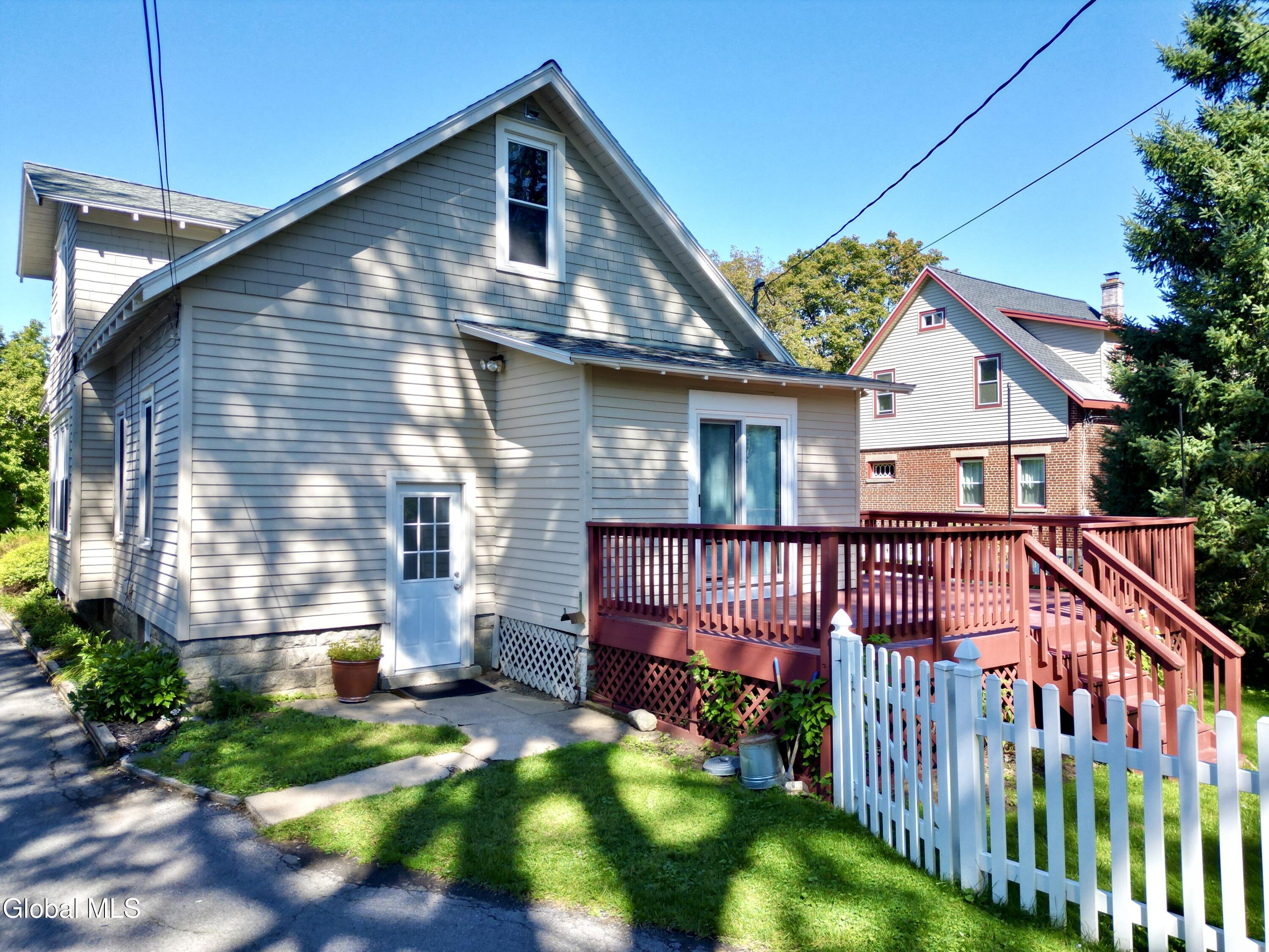 1266 Keyes Avenue Schenectady NY 12309