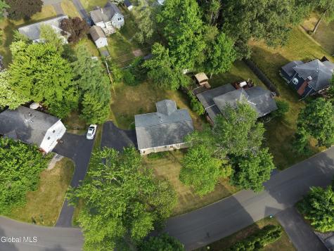 19 Shetland Drive Delmar NY 12054