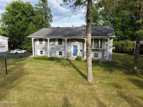 19 Shetland Drive Delmar NY 12054