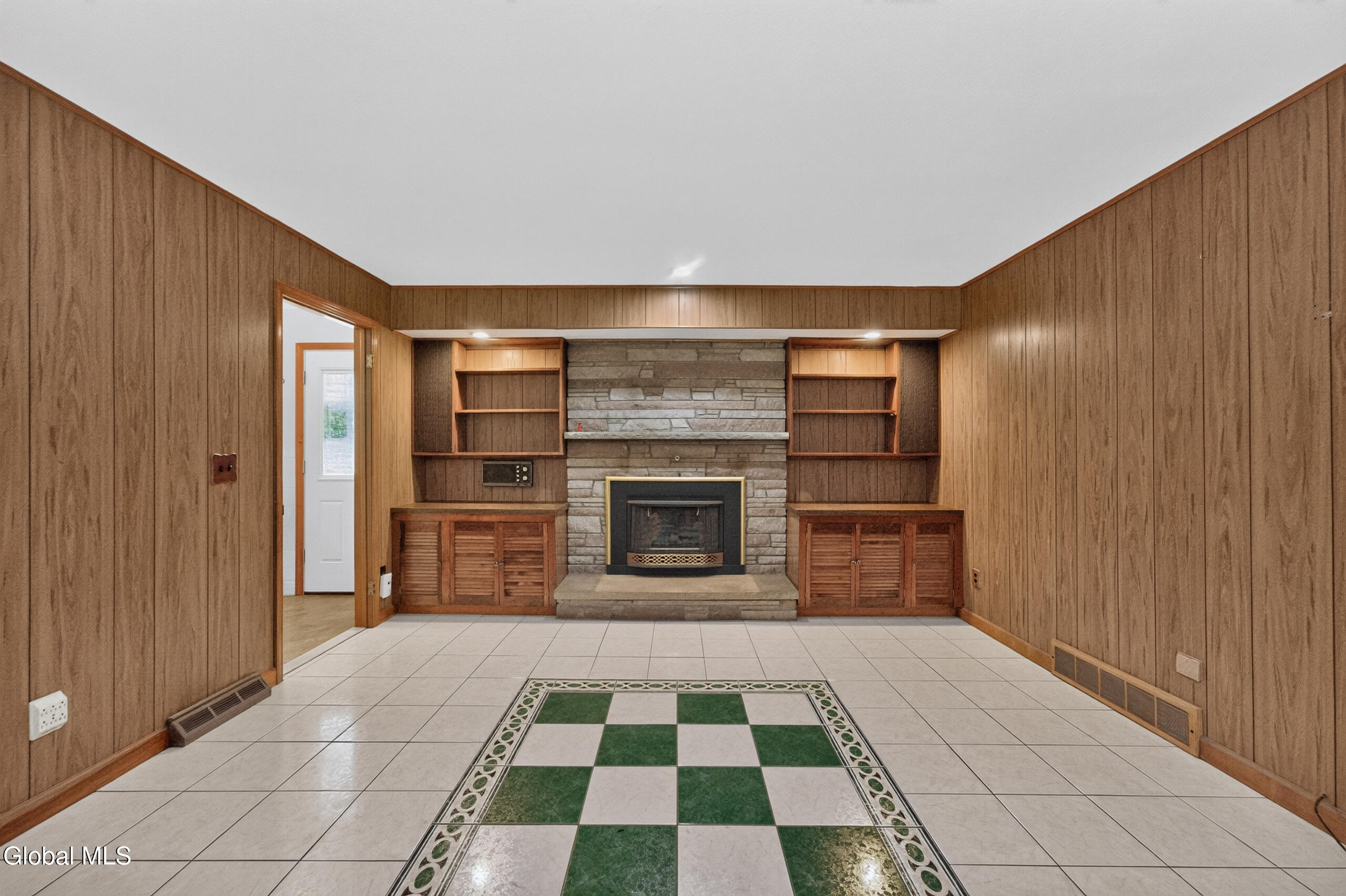 25 Tice Road Albany NY 12203