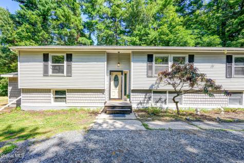 140 Turner Road Troy NY 12182