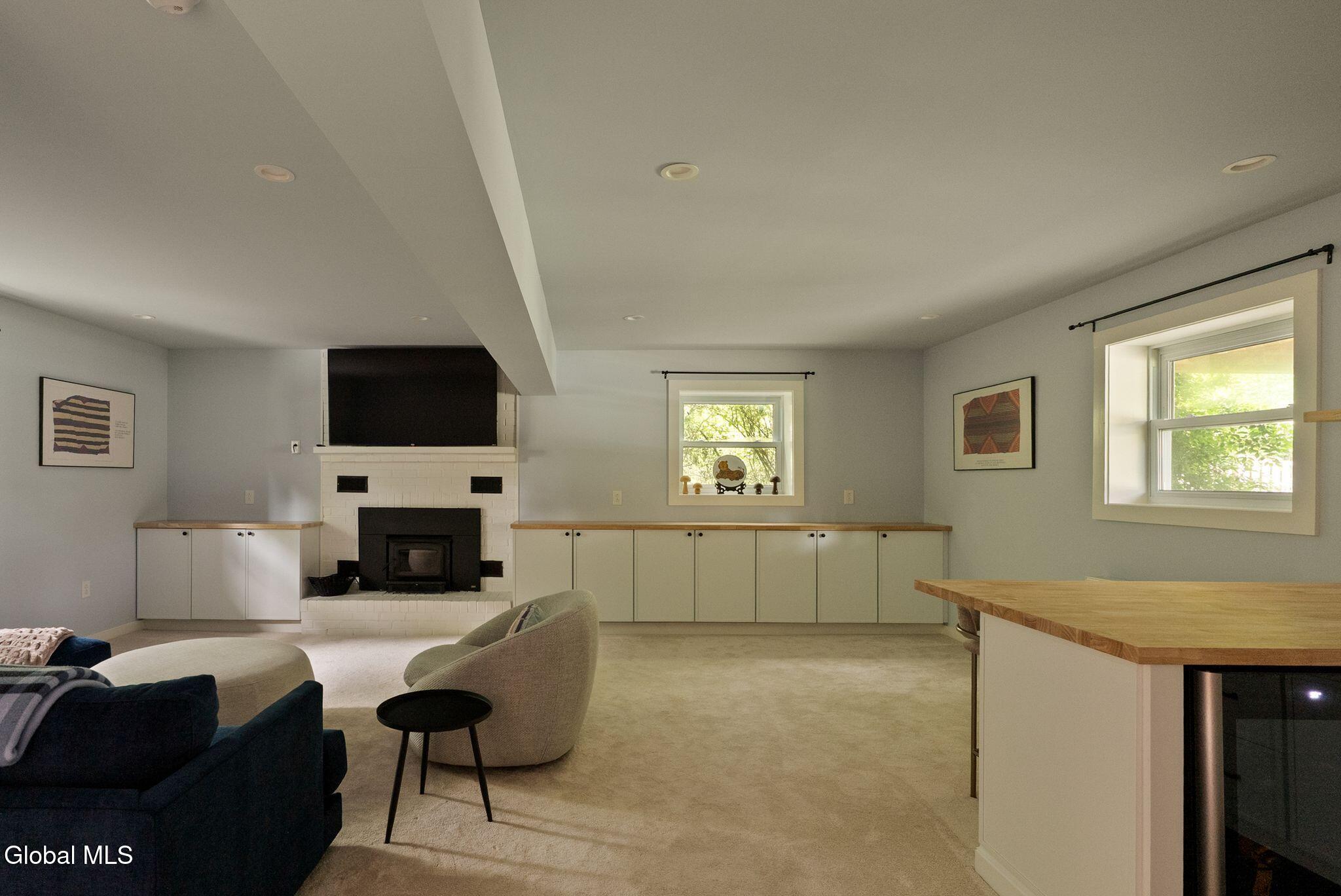212 Route 9h Hudson NY 12534