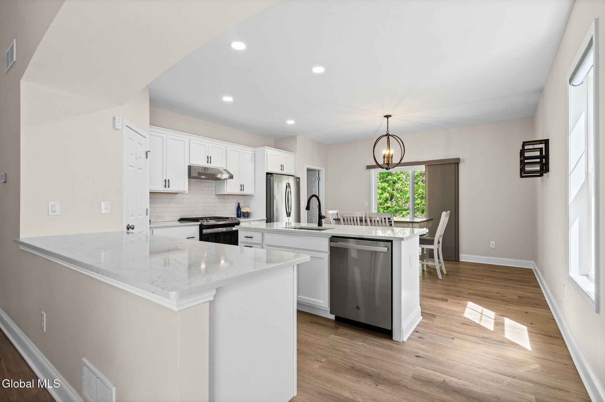 15 Bradley Circle Halfmoon NY 12065