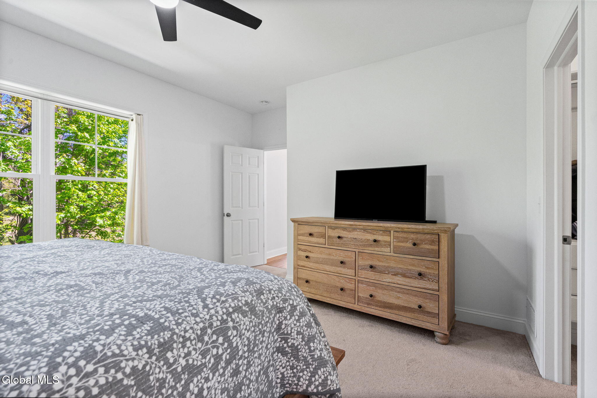 15 Bradley Circle Halfmoon NY 12065