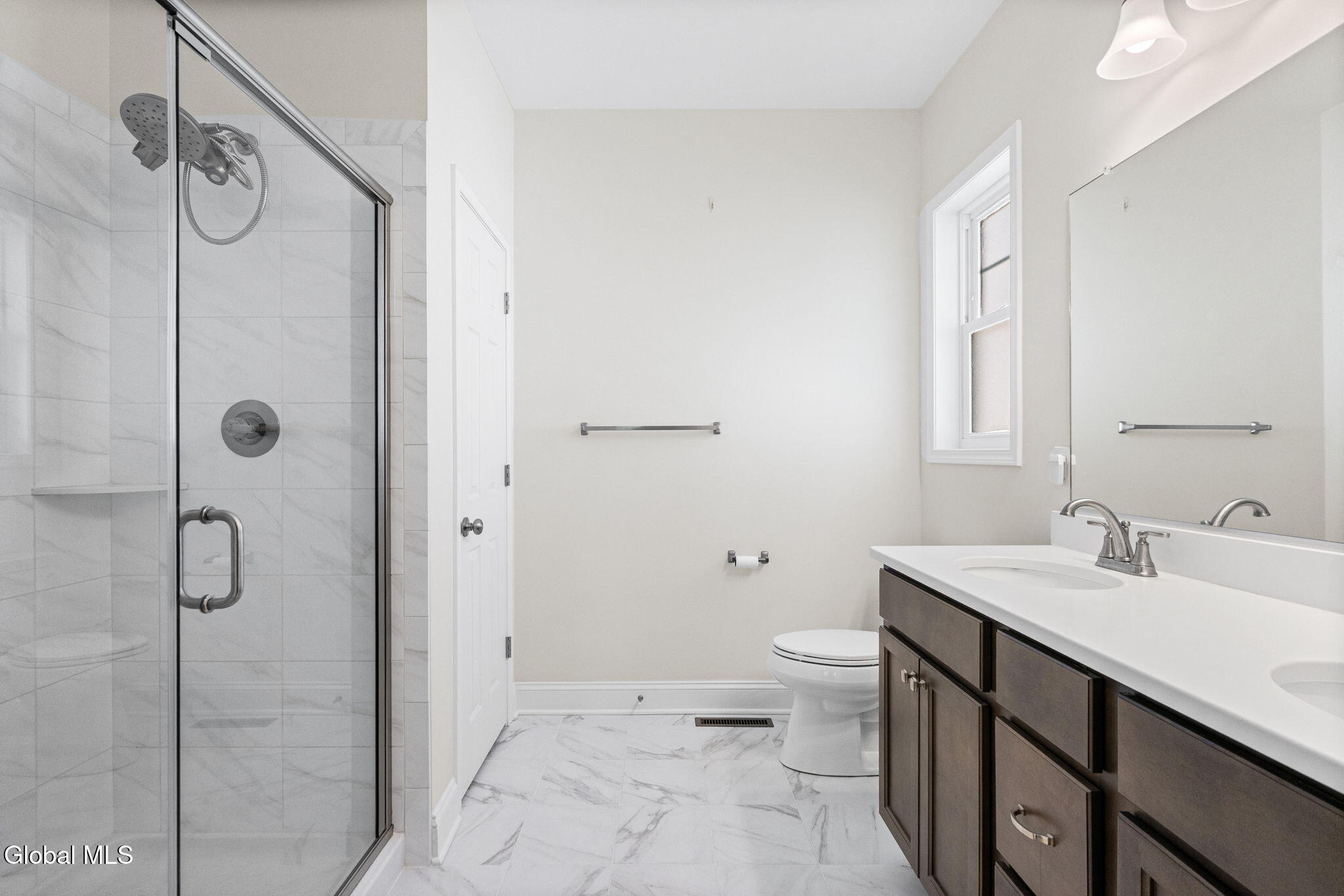 15 Bradley Circle Halfmoon NY 12065