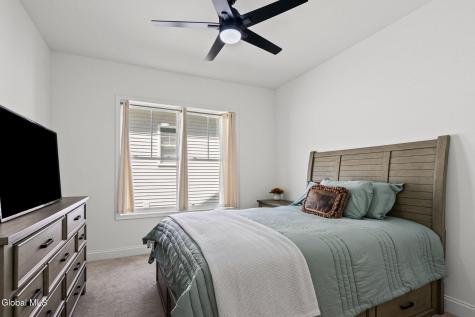 15 Bradley Circle Halfmoon NY 12065