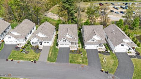 15 Bradley Circle Halfmoon NY 12065