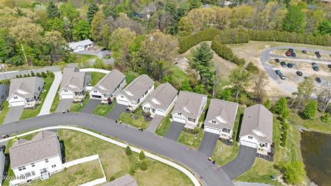 15 Bradley Circle Halfmoon NY 12065