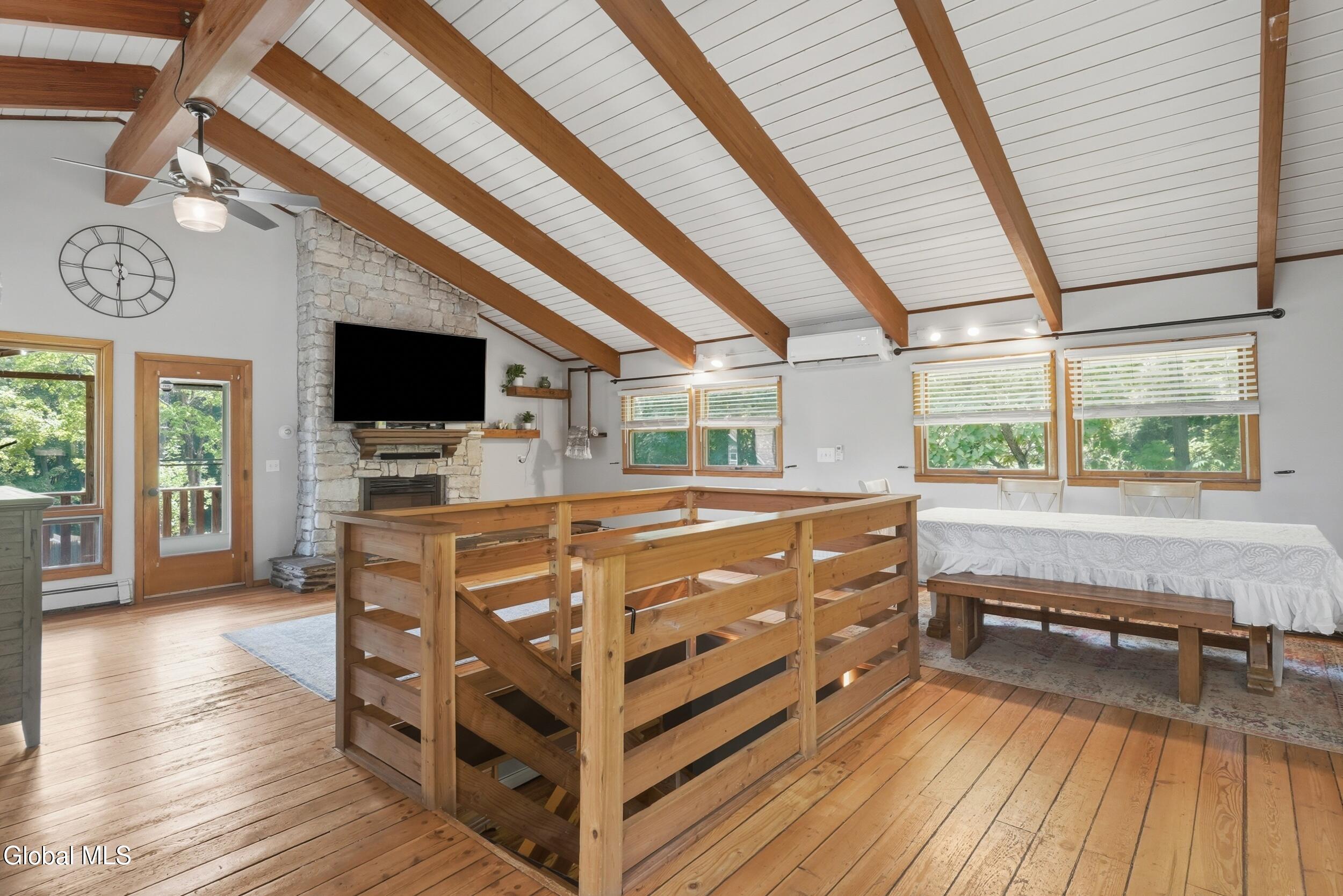1074 Main Street Saugerties NY 12477