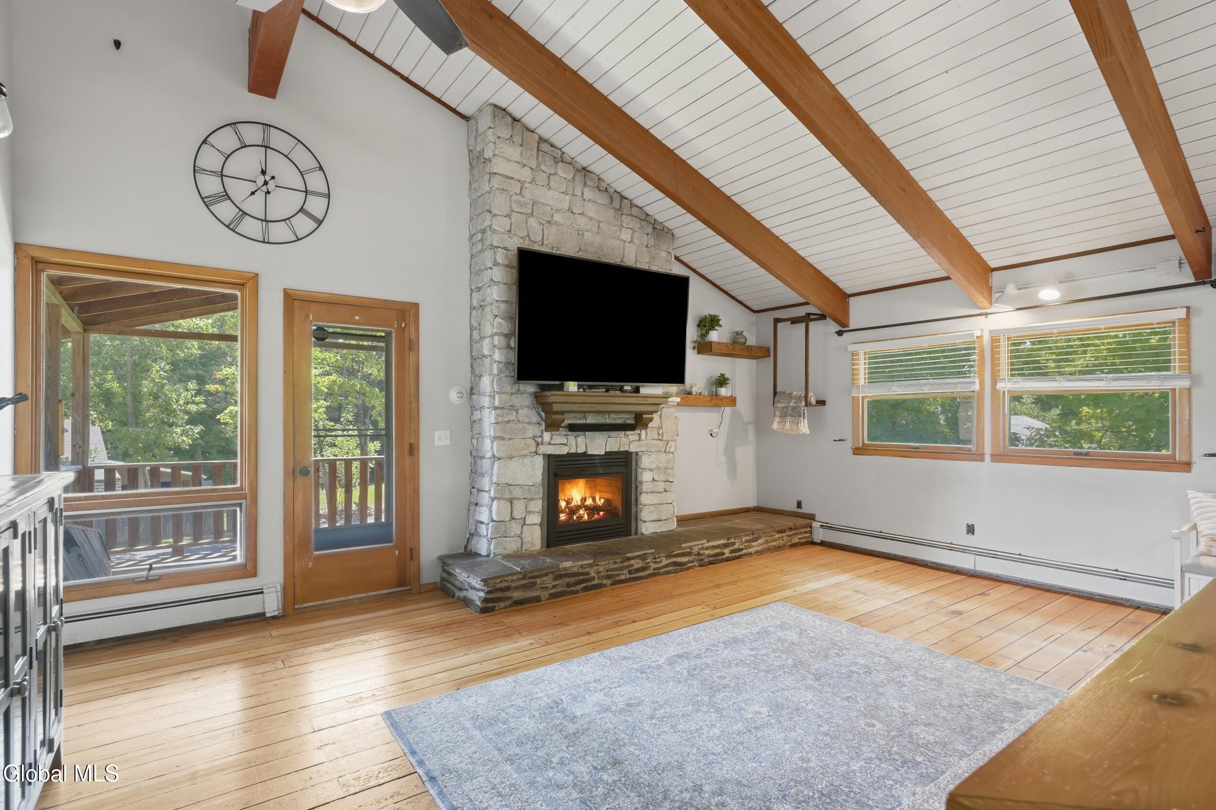 1074 Main Street Saugerties NY 12477