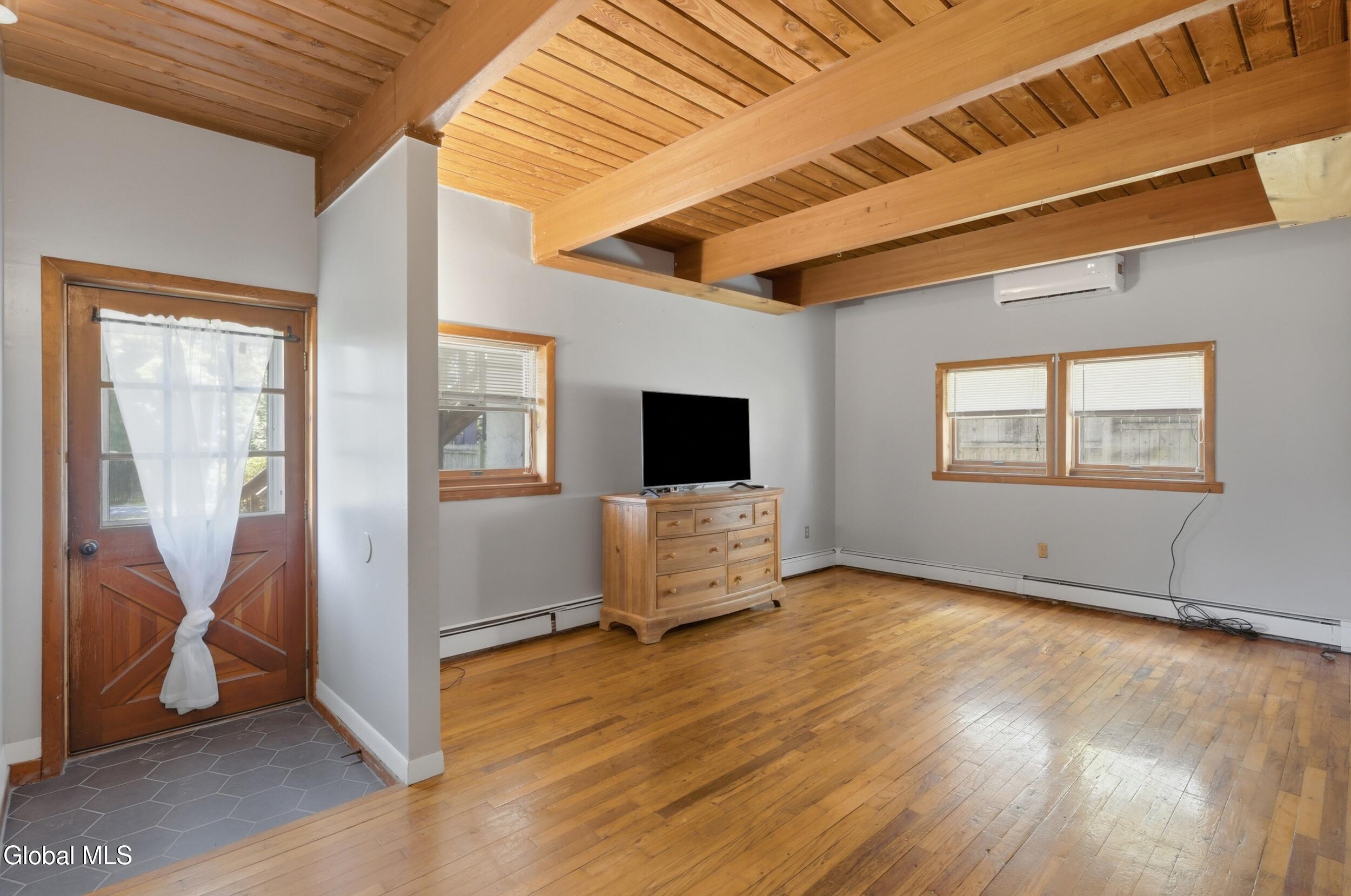 1074 Main Street Saugerties NY 12477