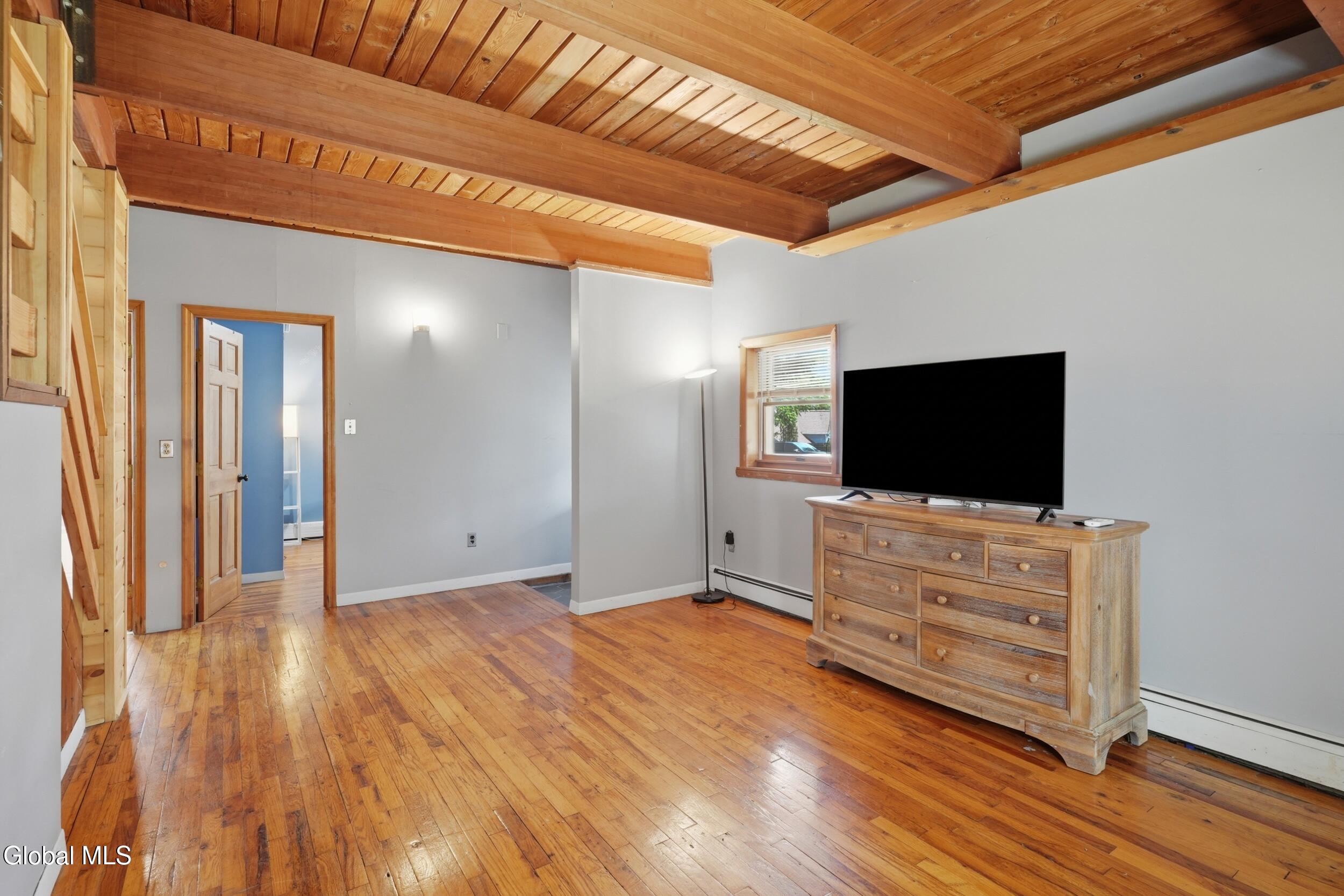 1074 Main Street Saugerties NY 12477
