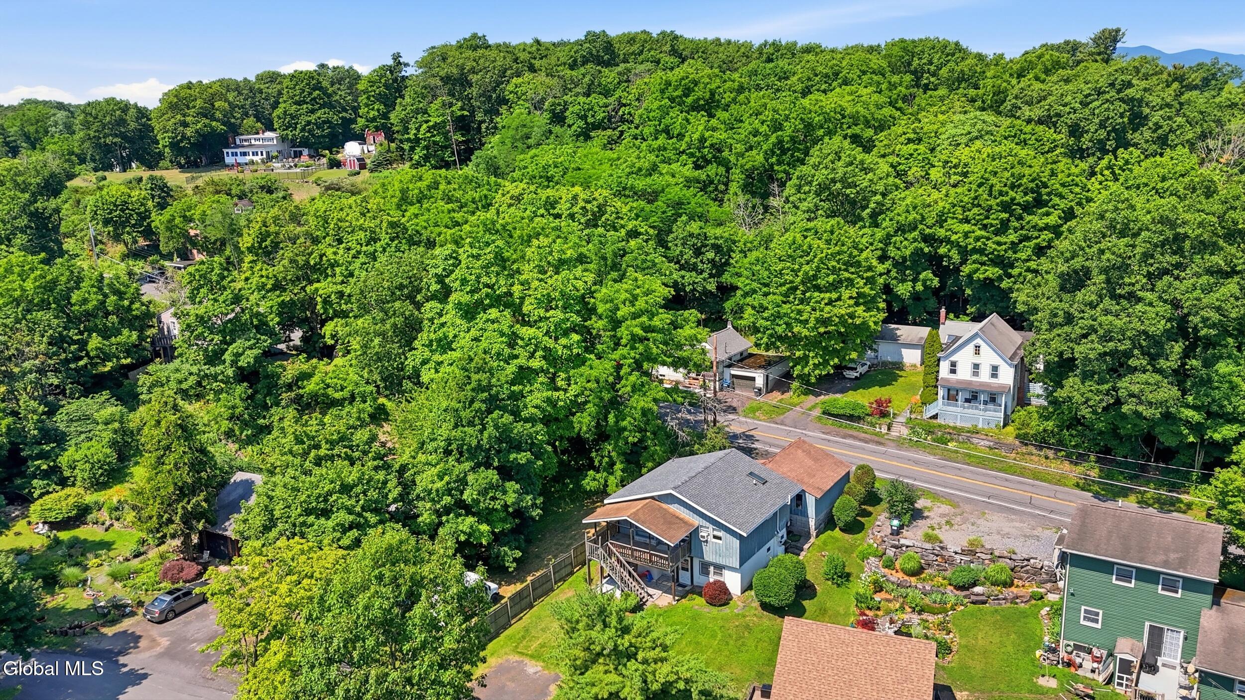 1074 Main Street Saugerties NY 12477