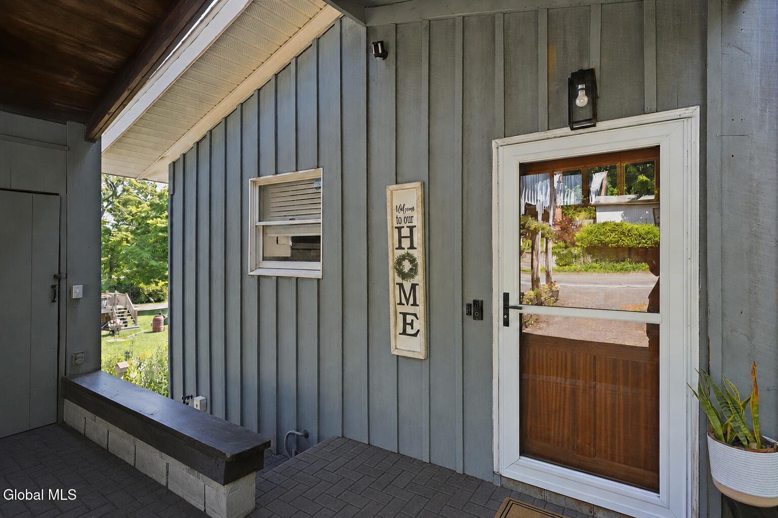 1074 Main Street Saugerties NY 12477