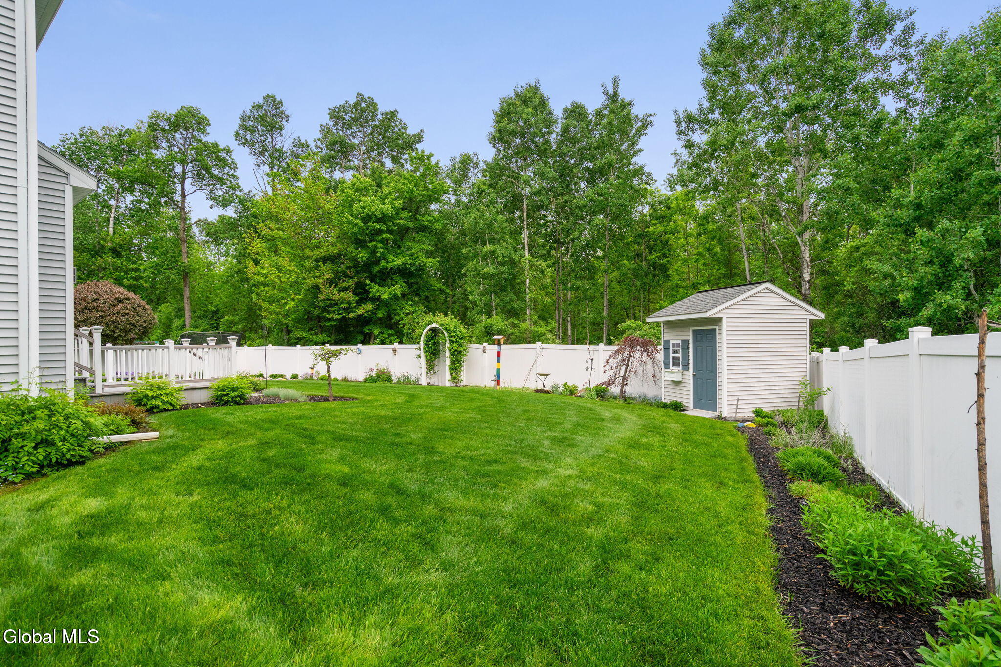 6 Sierra Court Schenectady NY 12304