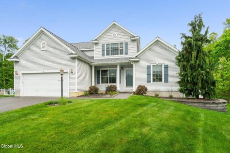 6 Sierra Court Schenectady NY 12304