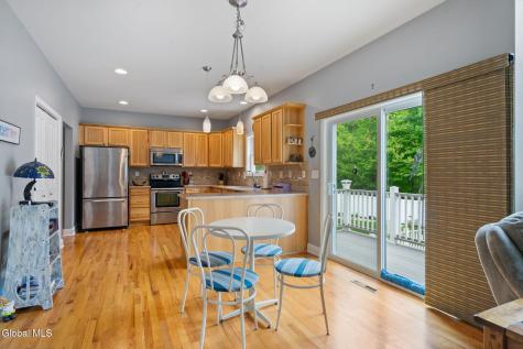 6 Sierra Court Schenectady NY 12304