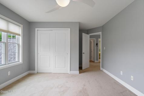 6 Sierra Court Schenectady NY 12304