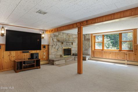 23 Van Winkle Drive Rensselaer NY 12144