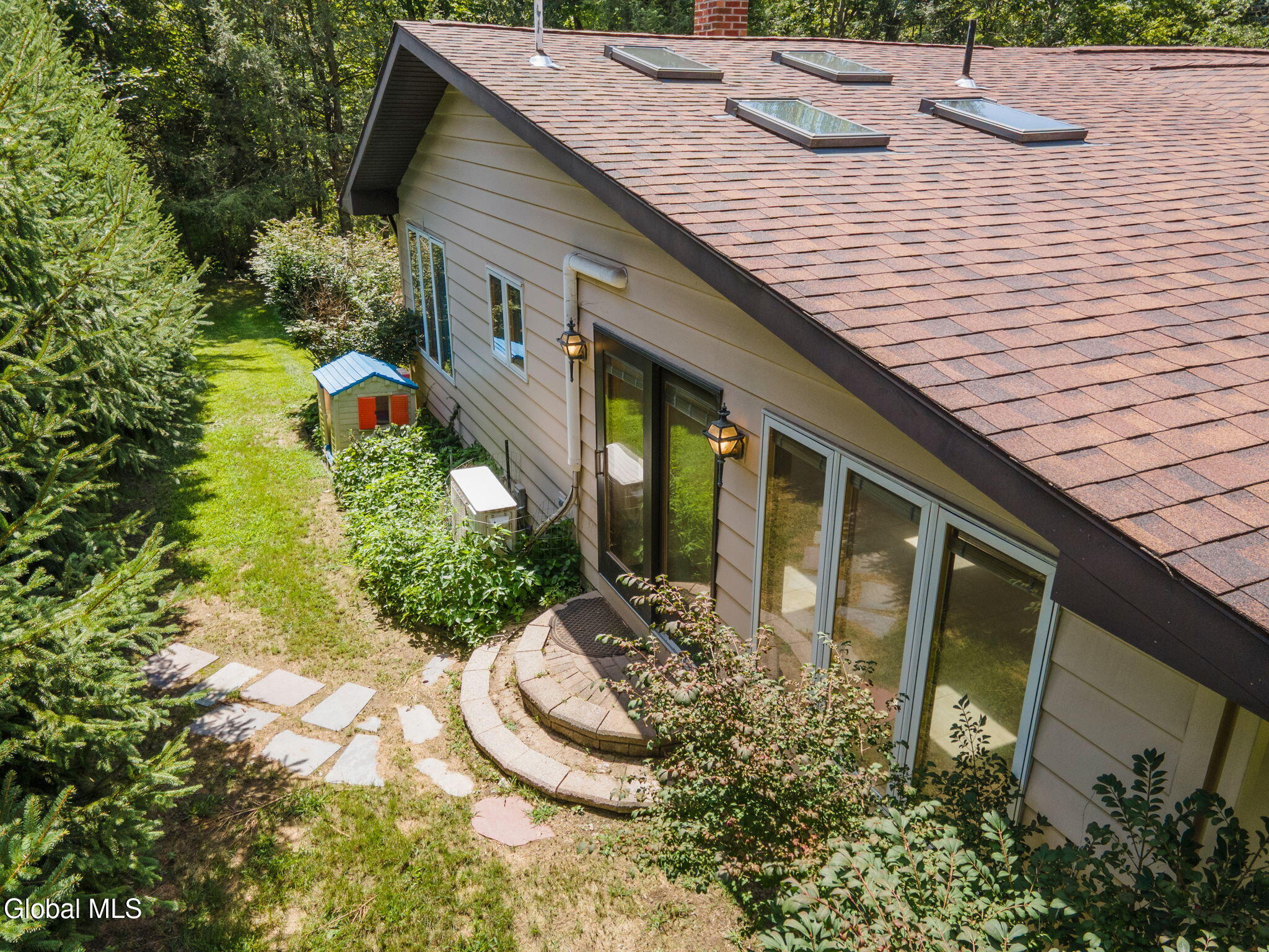 23 Van Winkle Drive Rensselaer NY 12144