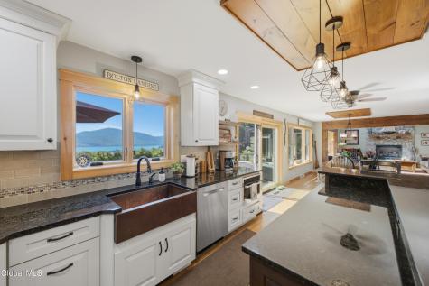 35 Woodland Ridge Bolton Landing NY 12814