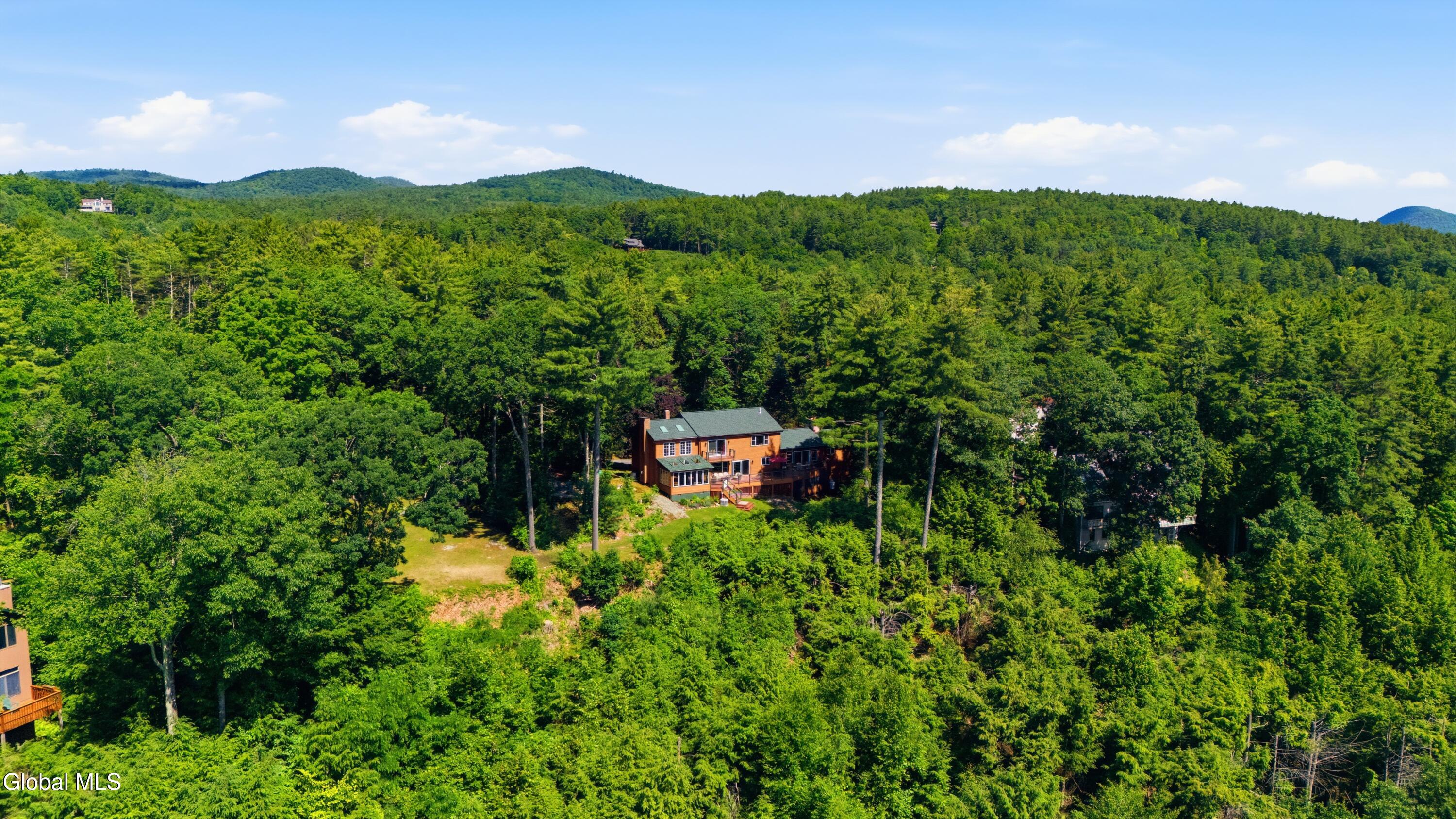 35 Woodland Ridge Bolton Landing NY 12814