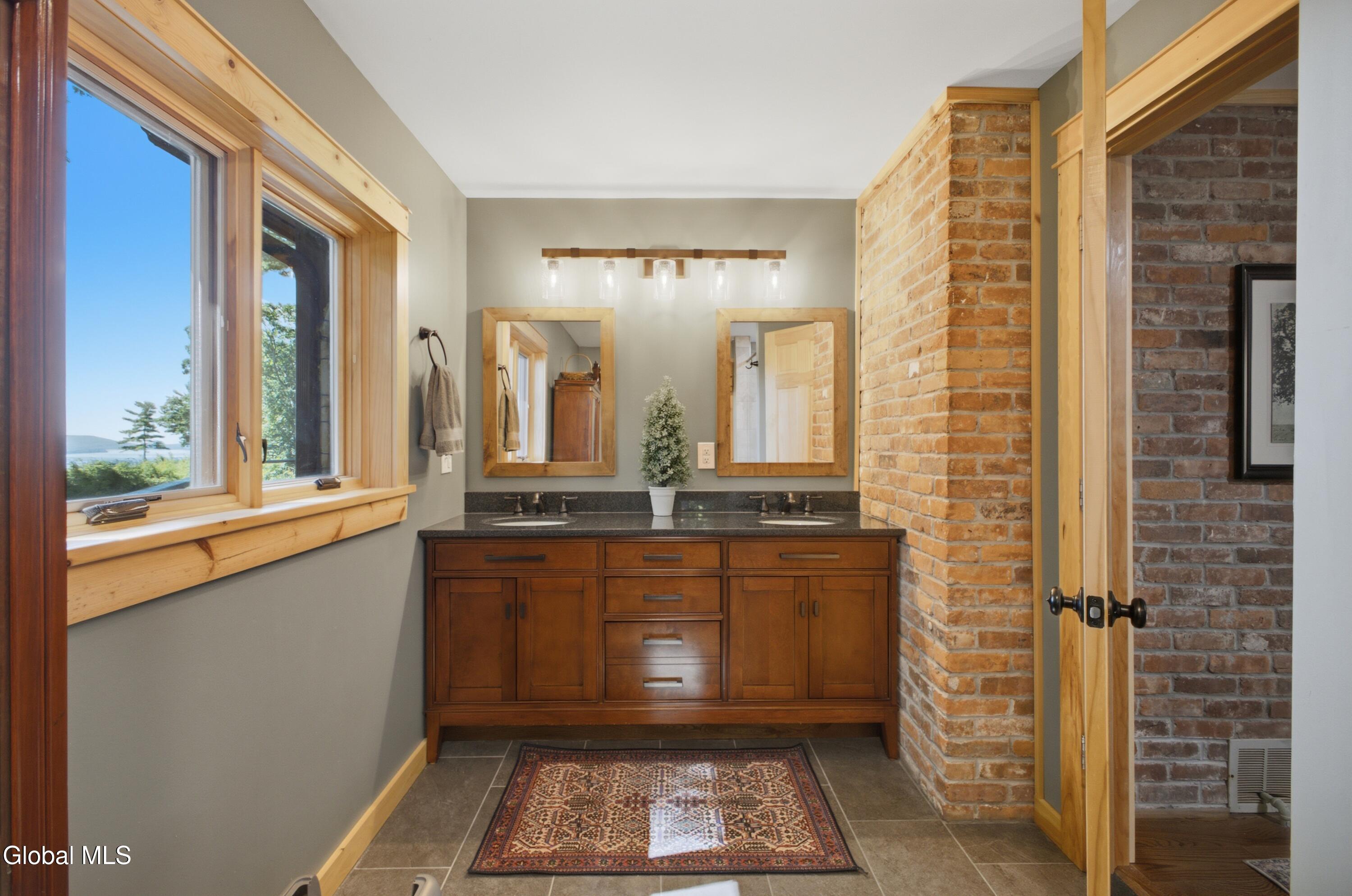 35 Woodland Ridge Bolton Landing NY 12814