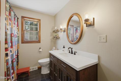 35 Woodland Ridge Bolton Landing NY 12814