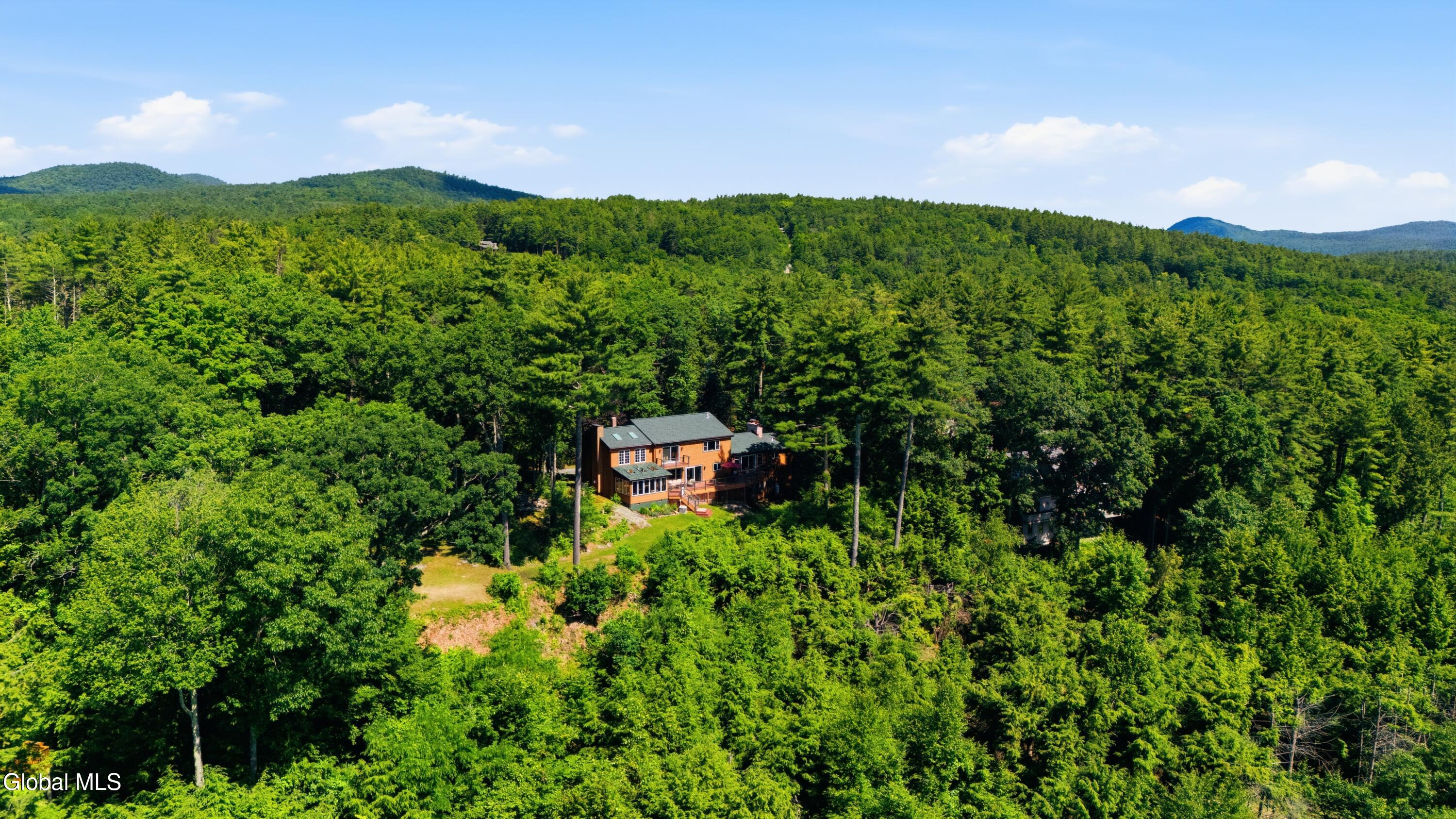 35 Woodland Ridge Bolton Landing NY 12814