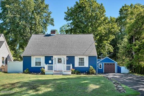 13 Van Buren Road Glenville NY 12302