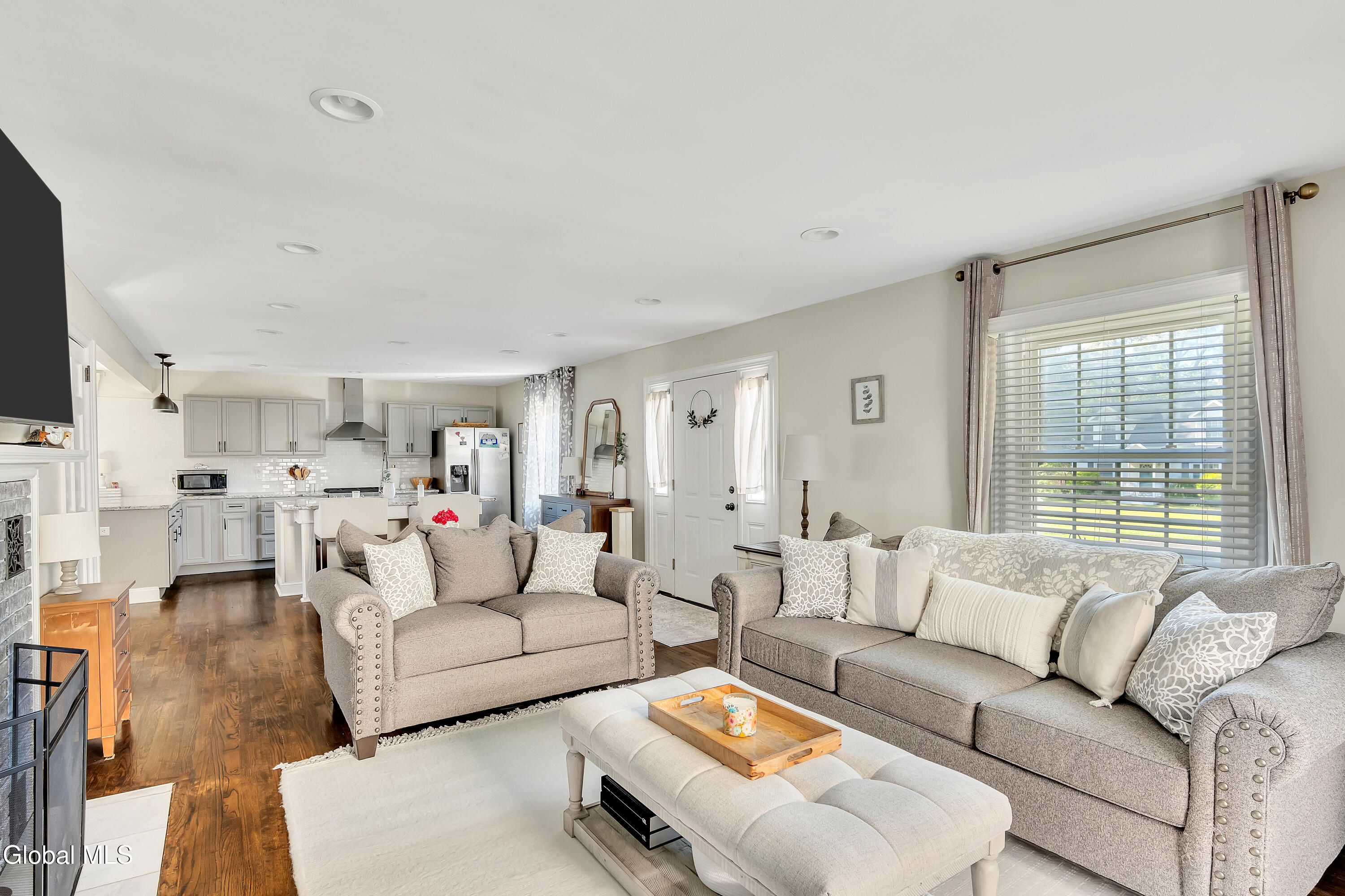 13 Van Buren Road Glenville NY 12302