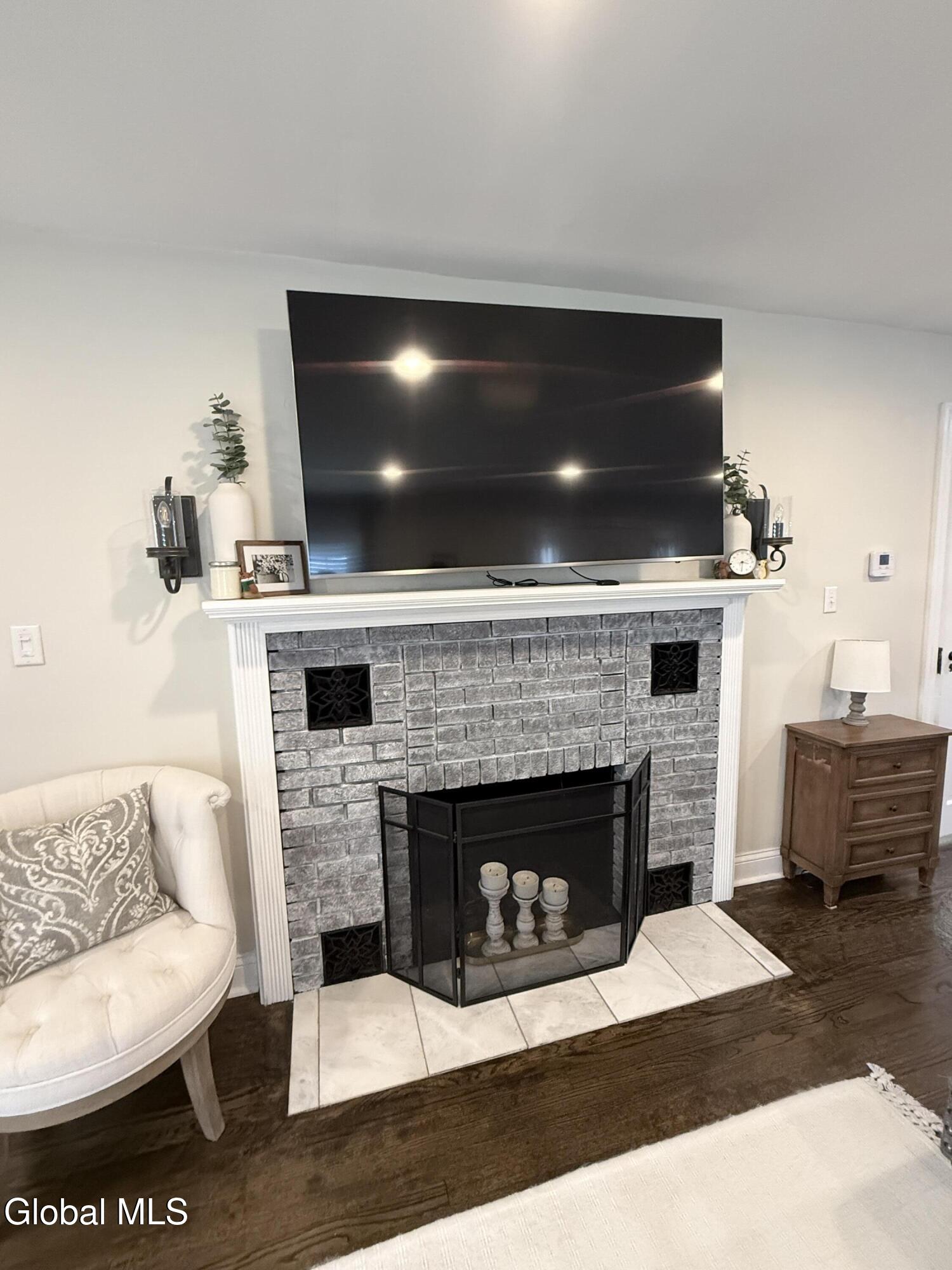 13 Van Buren Road Glenville NY 12302