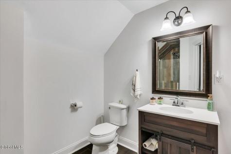 13 Van Buren Road Glenville NY 12302