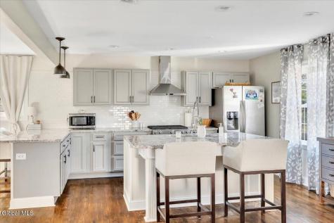 13 Van Buren Road Glenville NY 12302