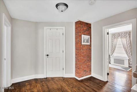 13 Van Buren Road Glenville NY 12302