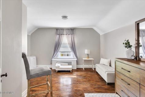 13 Van Buren Road Glenville NY 12302