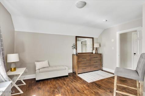 13 Van Buren Road Glenville NY 12302