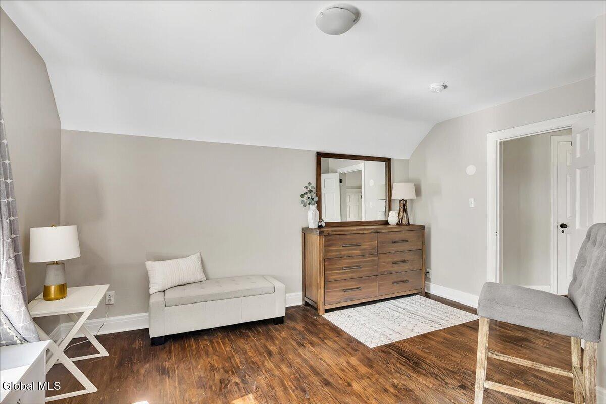 13 Van Buren Road Glenville NY 12302