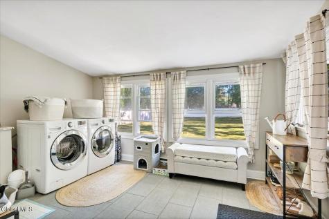 13 Van Buren Road Glenville NY 12302