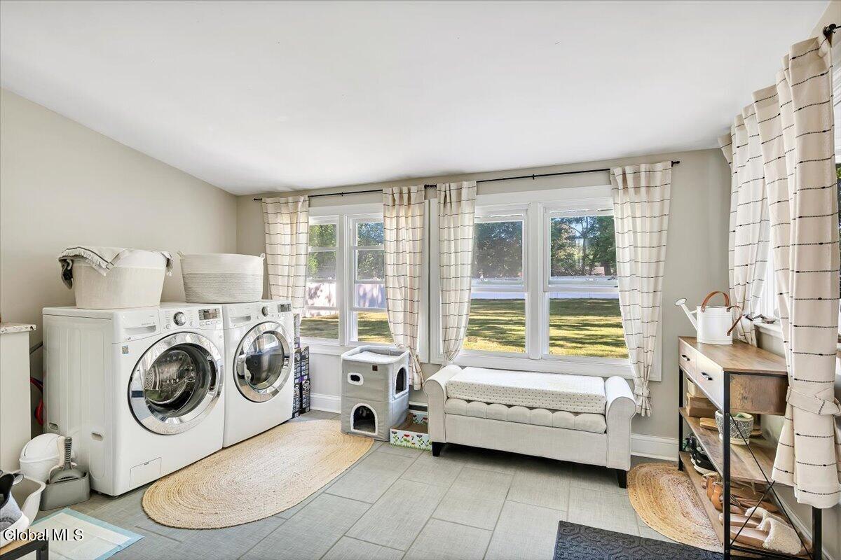 13 Van Buren Road Glenville NY 12302