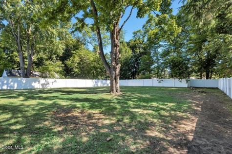 13 Van Buren Road Glenville NY 12302