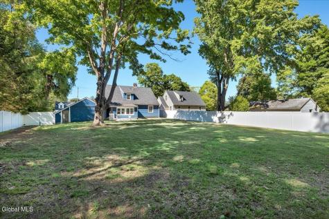 13 Van Buren Road Glenville NY 12302